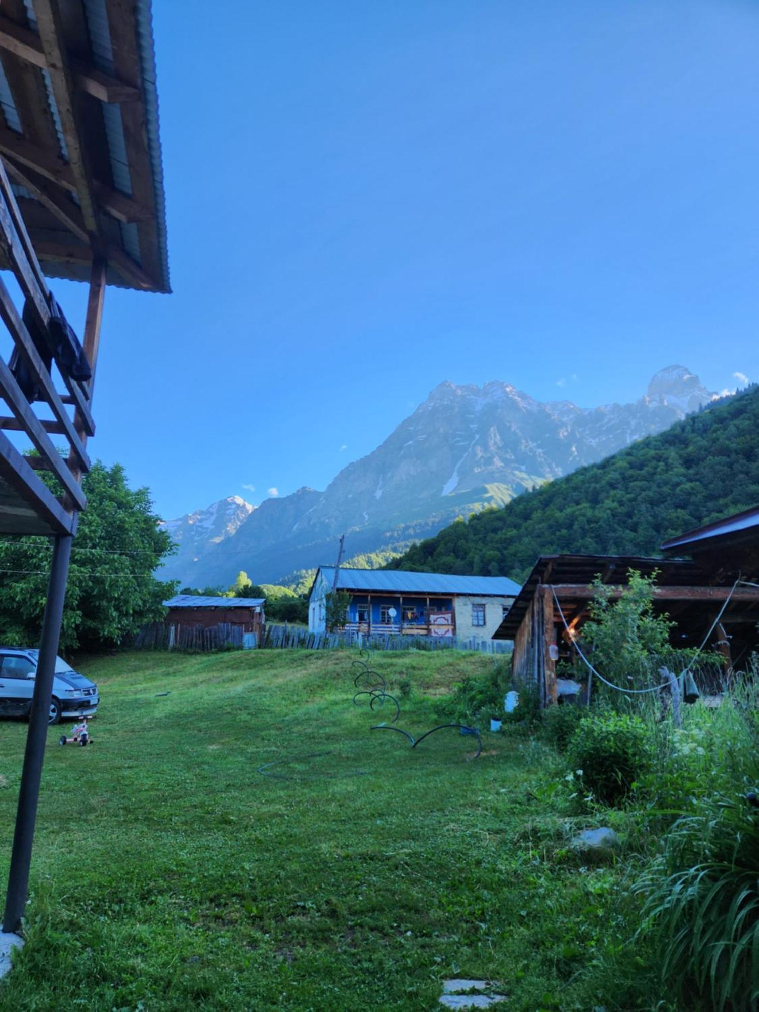 Iason Guest House In Mazeri Mestia Dış mekan fotoğraf