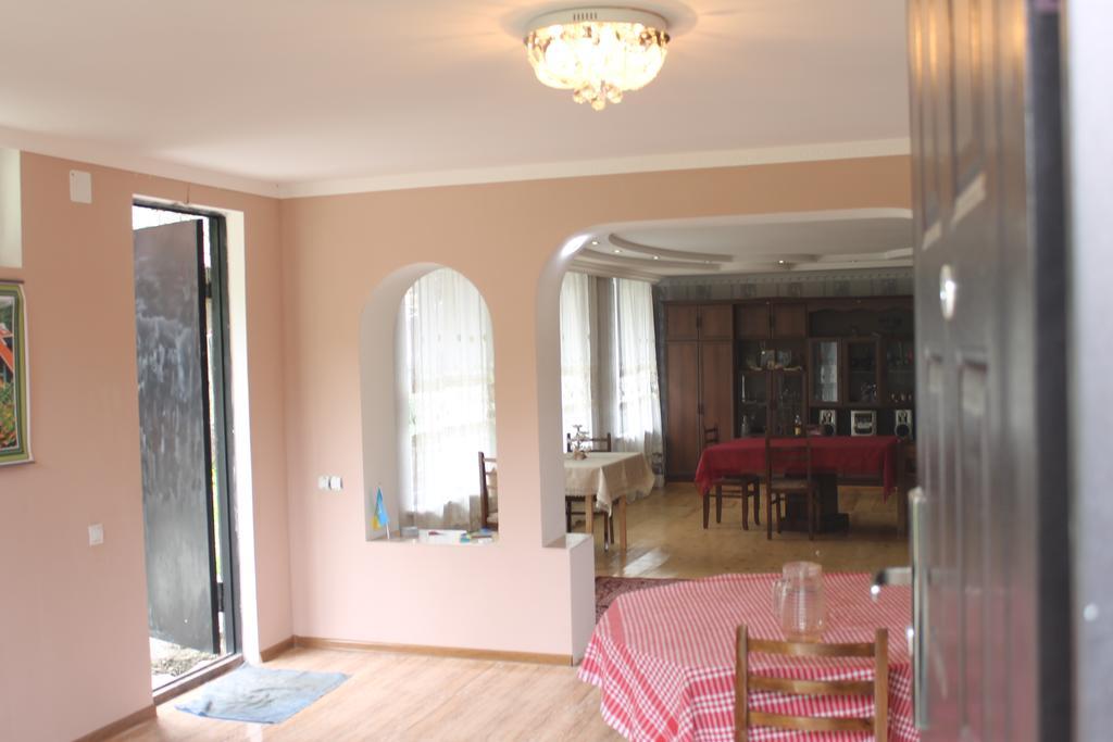 Iason Guest House In Mazeri Mestia Dış mekan fotoğraf